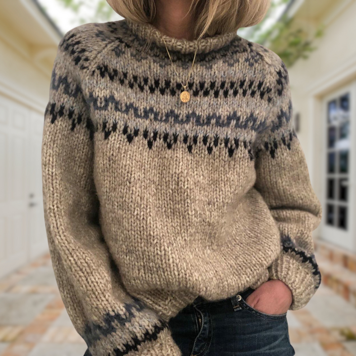 Layla - Stylish Retro Sweater