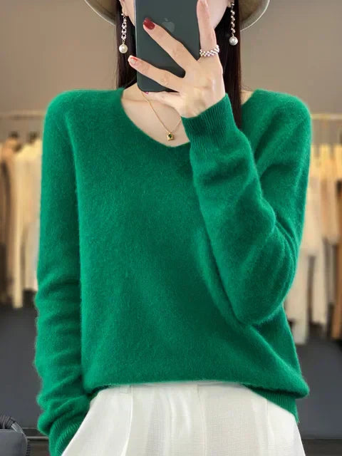 Adele - Comfortable V-neck Sweater