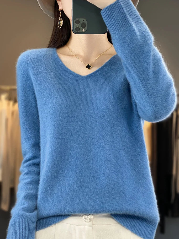 Adele - Comfortable V-neck Sweater
